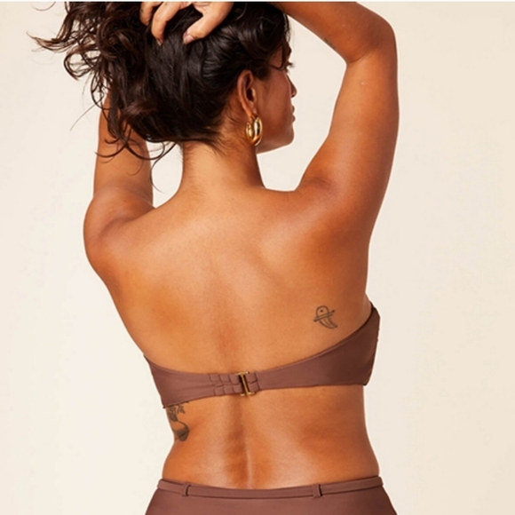 Andie Swim Scala Strapless Bikini Top in Espresso, Size Medium - Picture 2 of 7